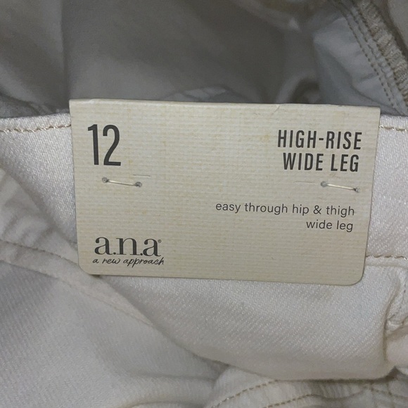 a.n.a Womens High Rise Pleated Wide Leg Jean Size 12 NWT - Picture 6 of 7